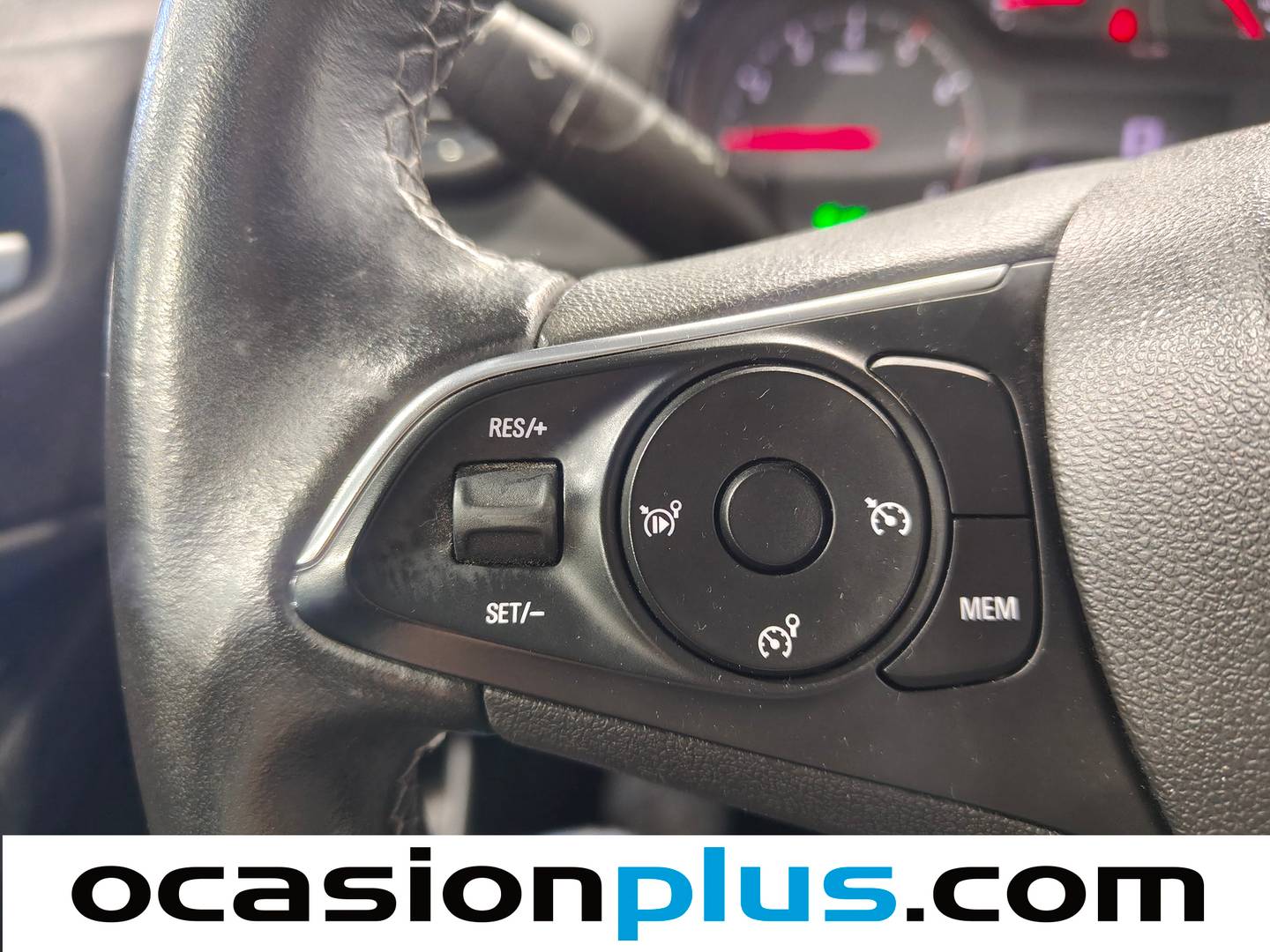 Opel Crossland X Opel Crossland X 1.2 S&S Design Line 120 Aniversario (110 CV) de segunda mano