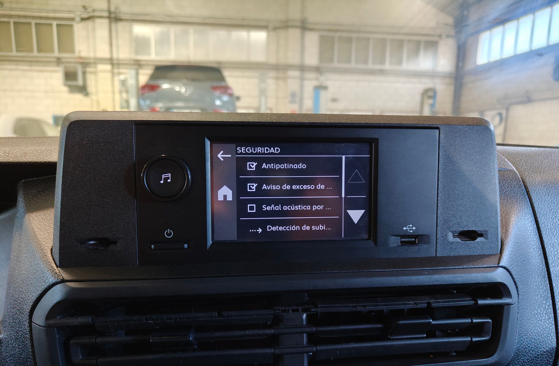 Fiat Scudo Furgon 1.5 BlueHDi L2 - foto 9