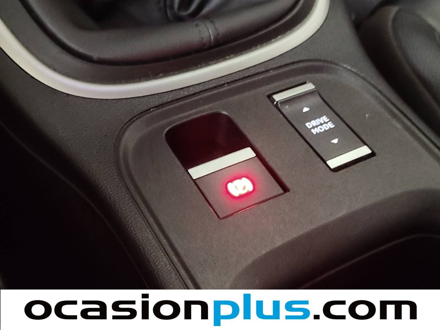 Foto Jeep Avenger Jeep Avenger 1.2 G Summit 74 kW (100 CV)