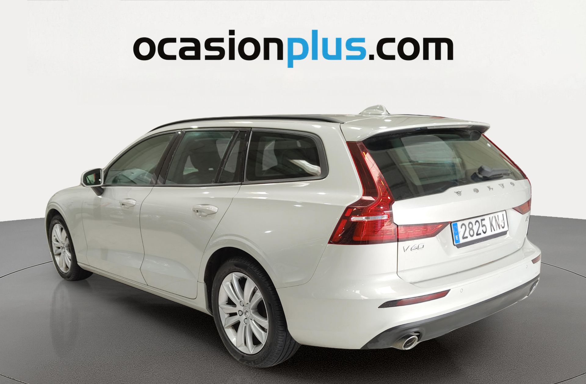 Volvo V60 D4 Momentum - foto 4