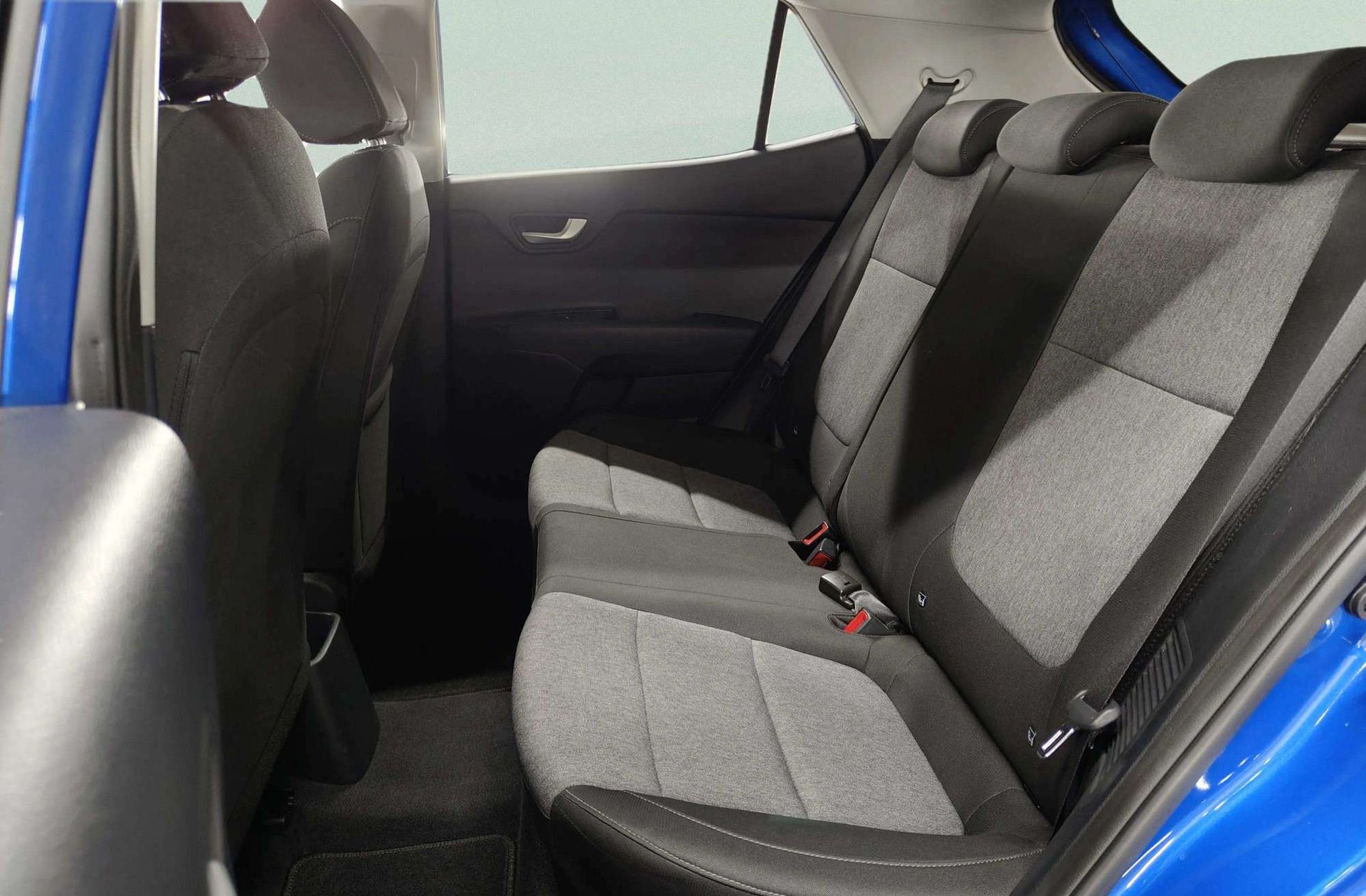 Kia Stonic 1.0 T-GDi MHEV Concept - foto 13