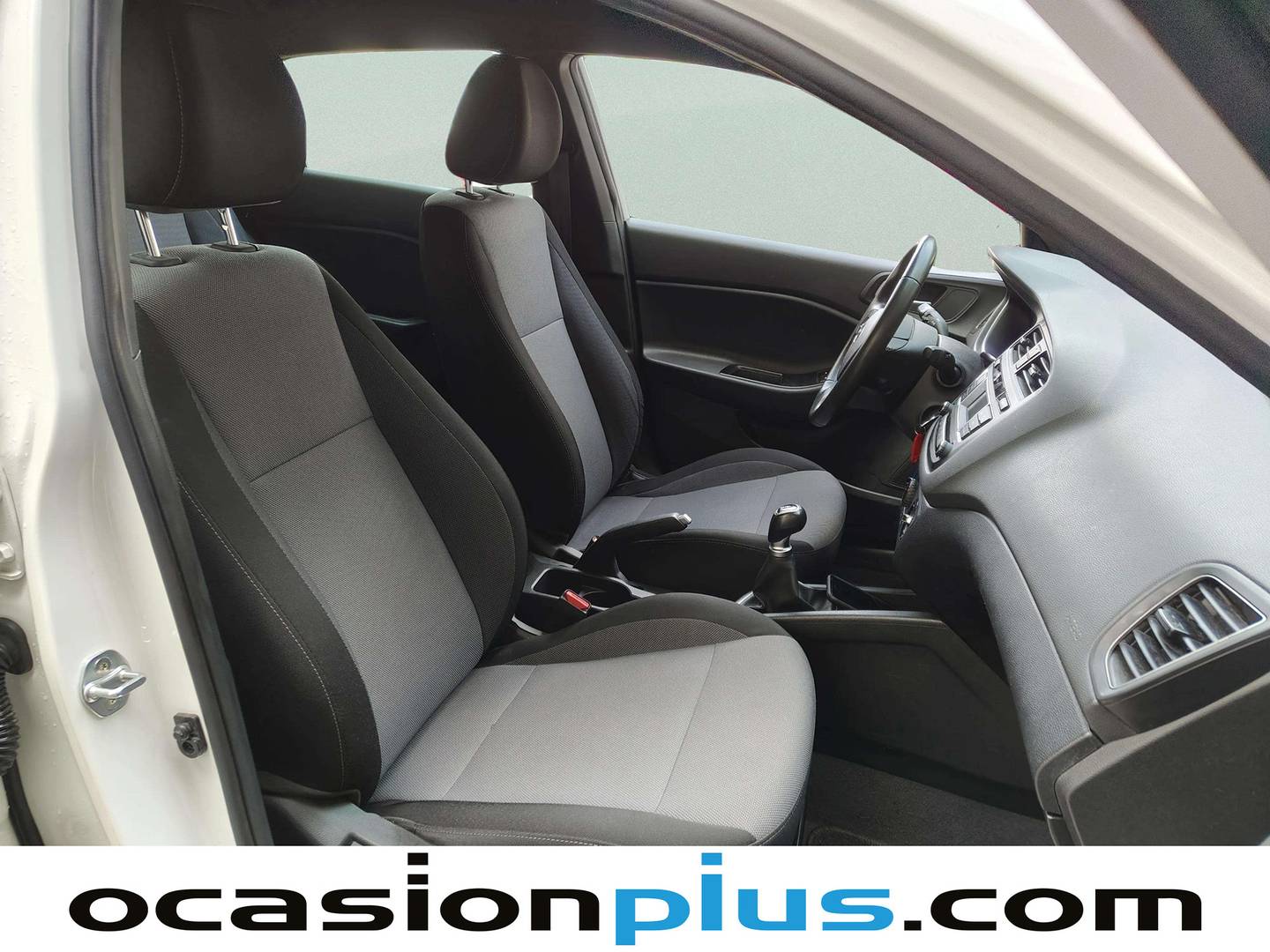 Hyundai i20 Hyundai i20 1.2 MPI Fresh (84 CV) gasolina