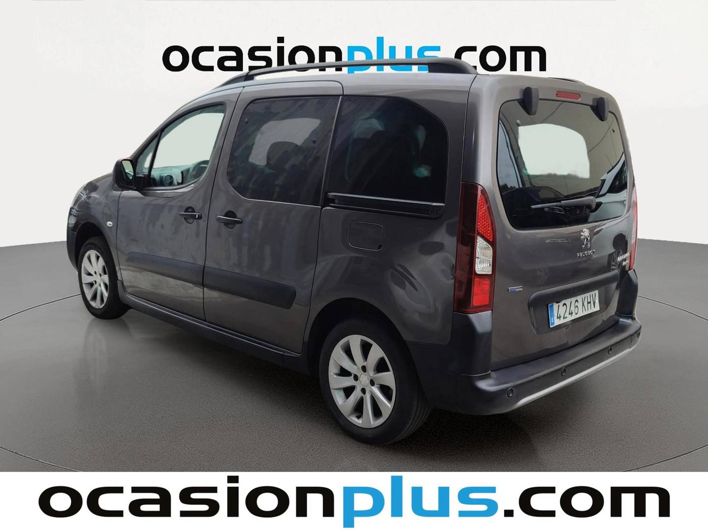 Foto delantera Peugeot Partner Peugeot Partner Tepee Combi 1.2 PureTech Adventure Edition (110 CV) derecha