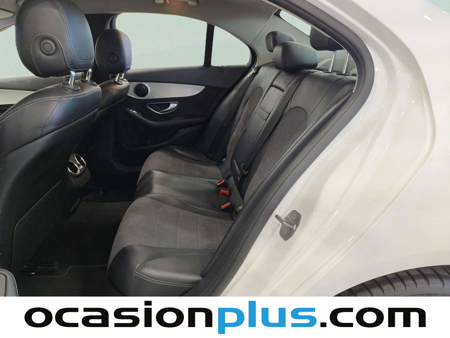 Foto asientos traseros Mercedes Clase C Mercedes Clase C C 200 d  (160 CV) Pack AMG