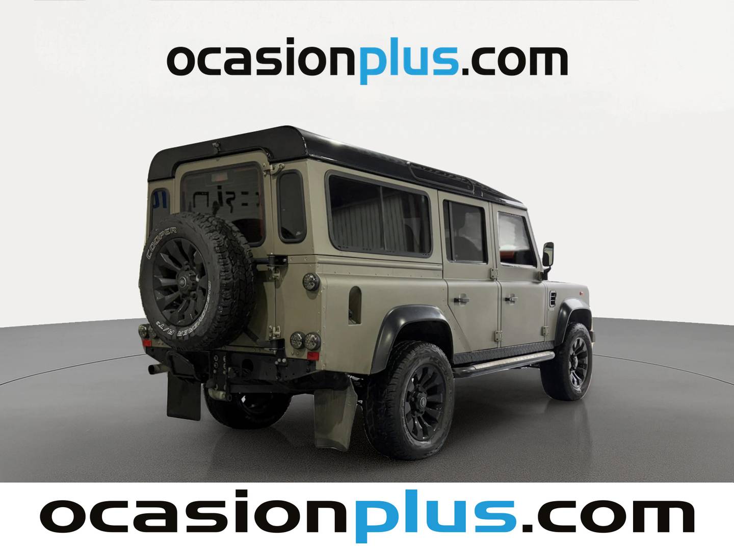 Foto Land Rover Defender Land Rover Defender 2.4 D 110 SW S (122 CV) 4X4